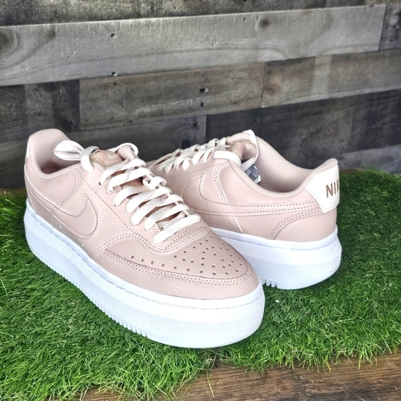 Nike Court Vision Alta - Picture 2 of 9